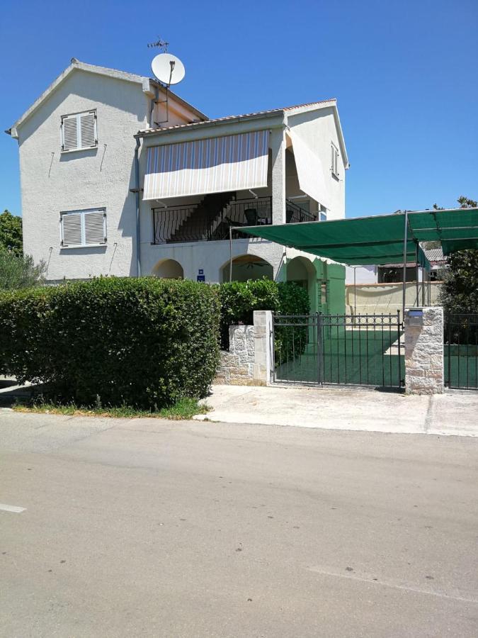 Apartments Ljubica Biograd Na Moru Exterior foto