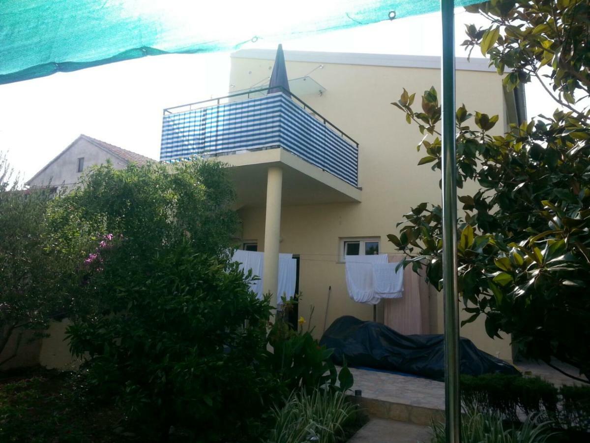 Apartments Ljubica Biograd Na Moru Exterior foto